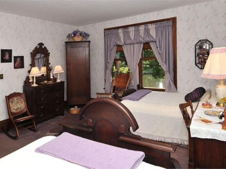 Victorian Loft Bed And Breakfast Clearfield Room photo